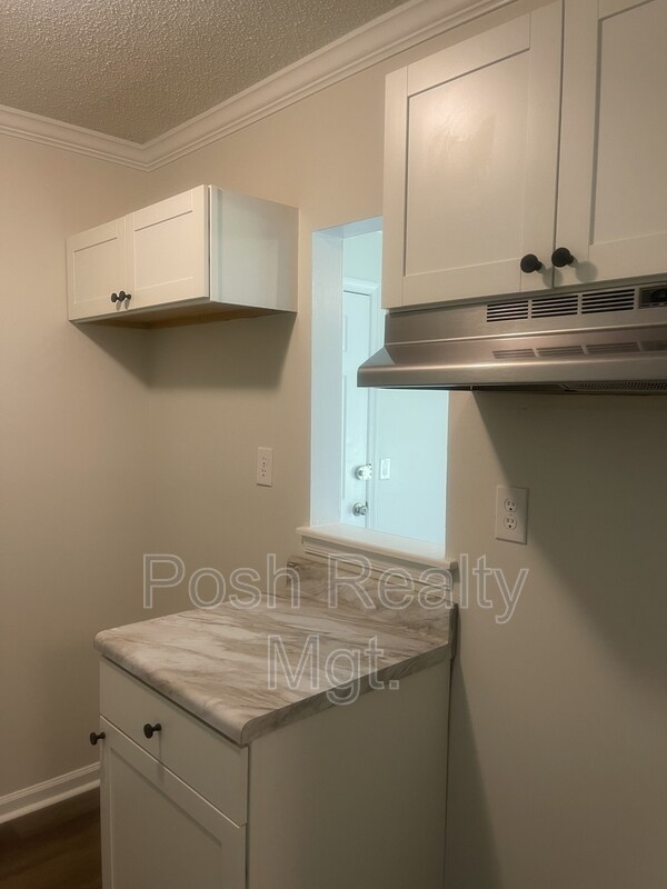 Building Photo - 502 Mystic Dr