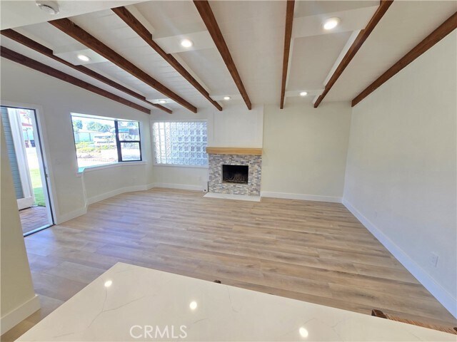 Foto del edificio - 34516 Via Verde