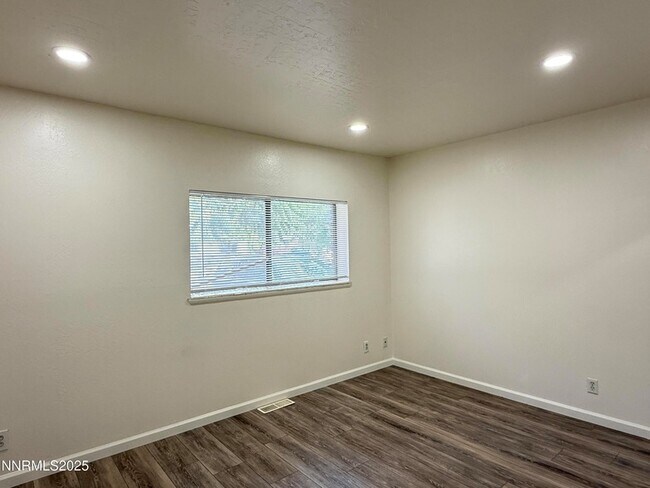 Foto del edificio - 506 E Taylor St