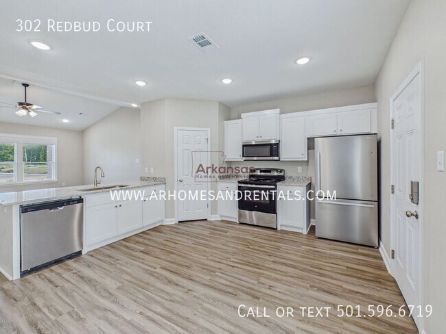 Foto del edificio - 302 Redbud Ct