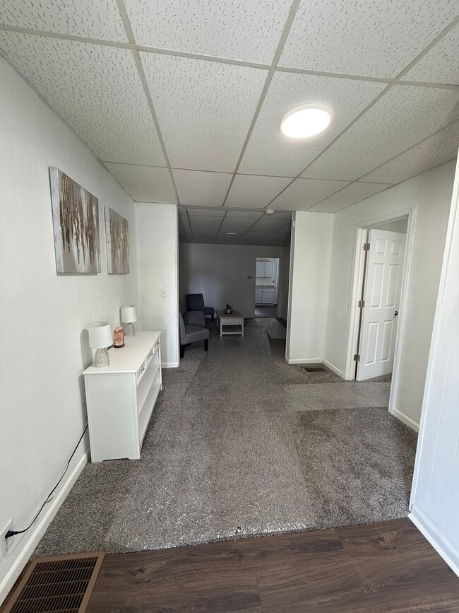 Foto del edificio - 1235 N 8th St