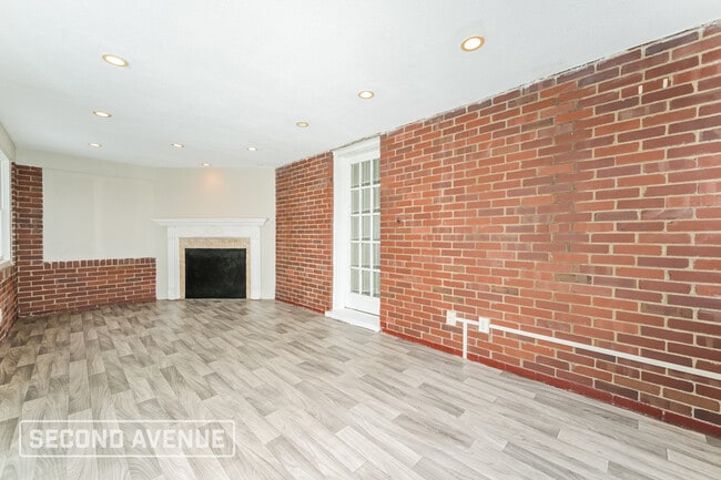 Building Photo - 5716 Brinley Dr