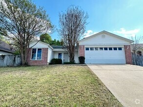 Building Photo - 3 Park Ridge Dr