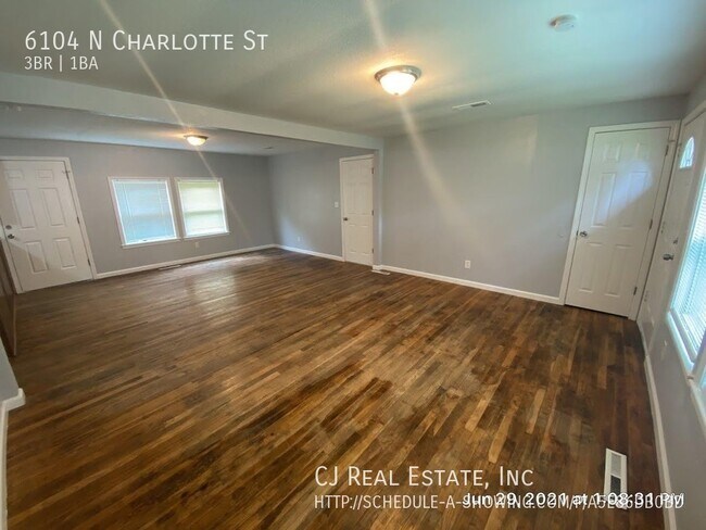 Foto del edificio - 6104 N Charlotte St