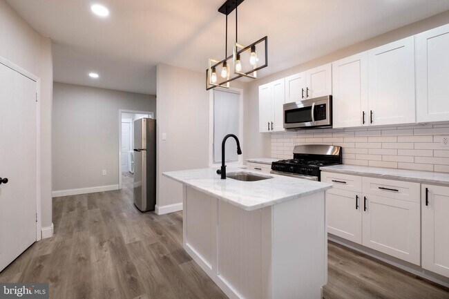 Building Photo - 4323 Cottman Ave