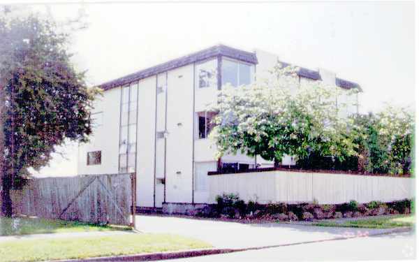 Primary Photo - West Seattle Satellite
