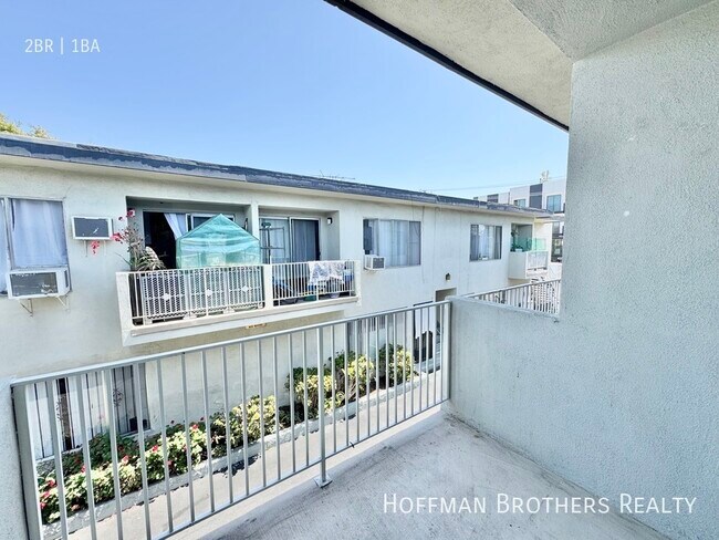 Foto del edificio - 4336 Berryman Ave