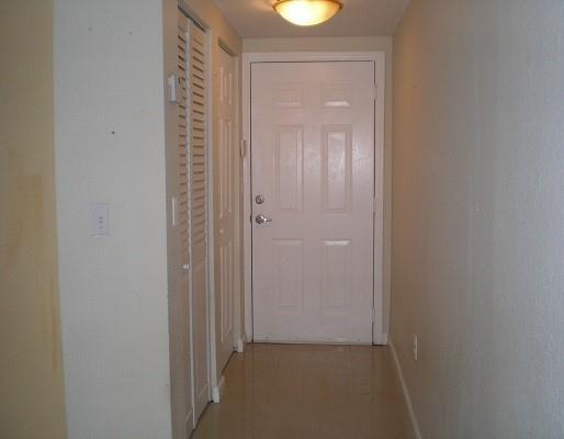 Foto del edificio - 2544 Centergate Dr