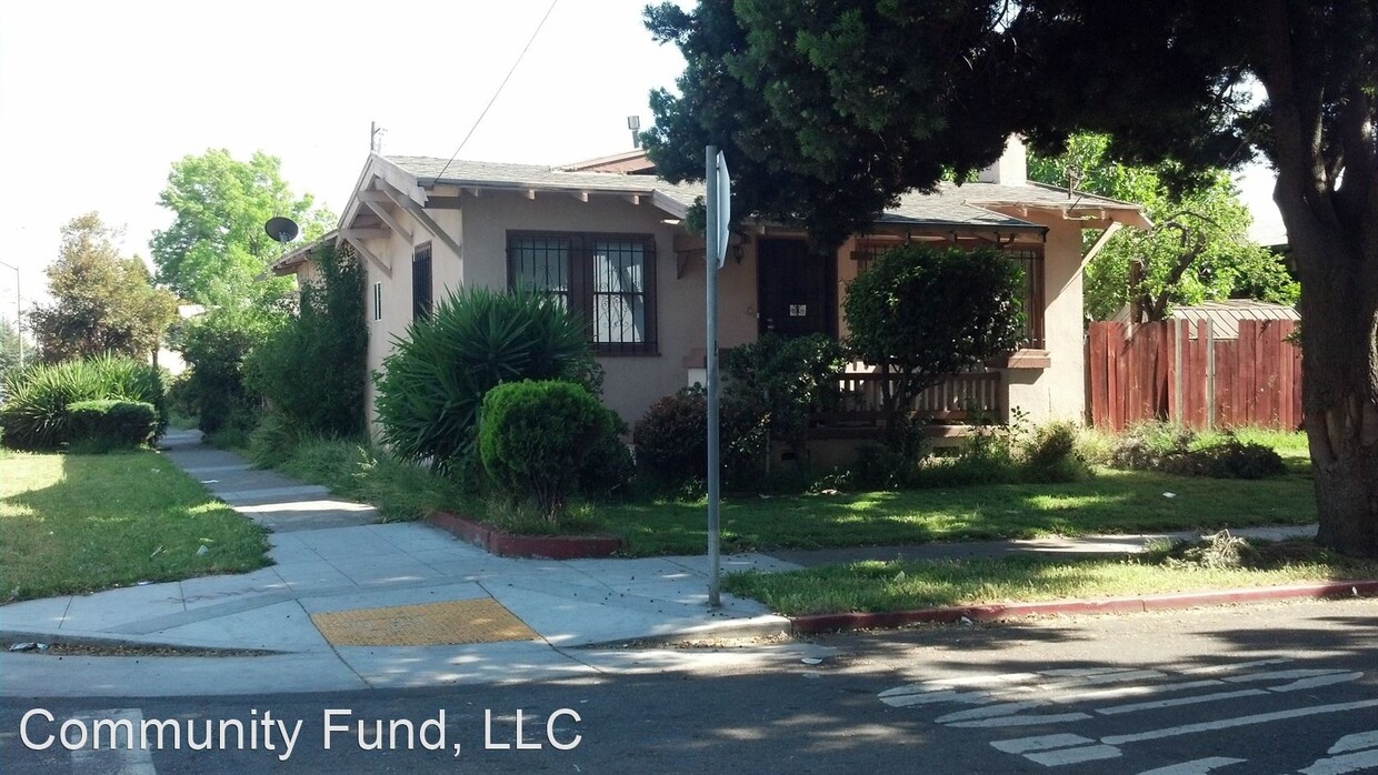 Primary Photo - 3 br, 2 bath House - 2070 Auseon Ave.