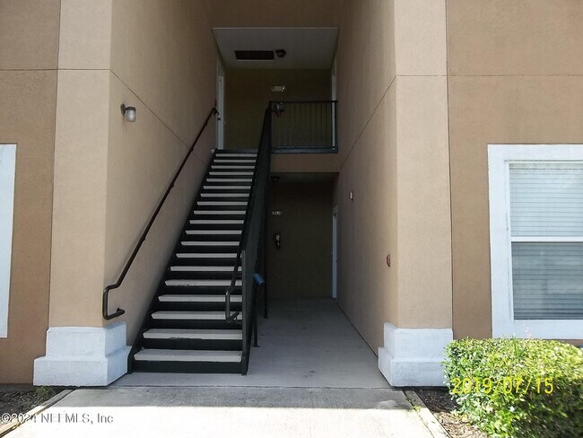 Building Photo - 9505 Armelle Way