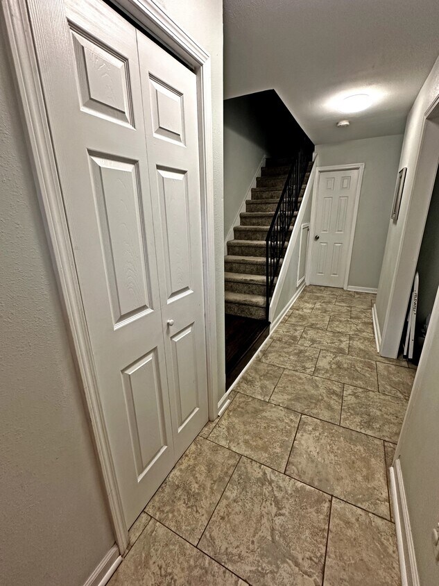 Foto principal - 7703 Concord Pl