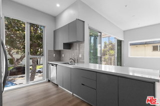 Foto del edificio - 1223 Hayworth Ave