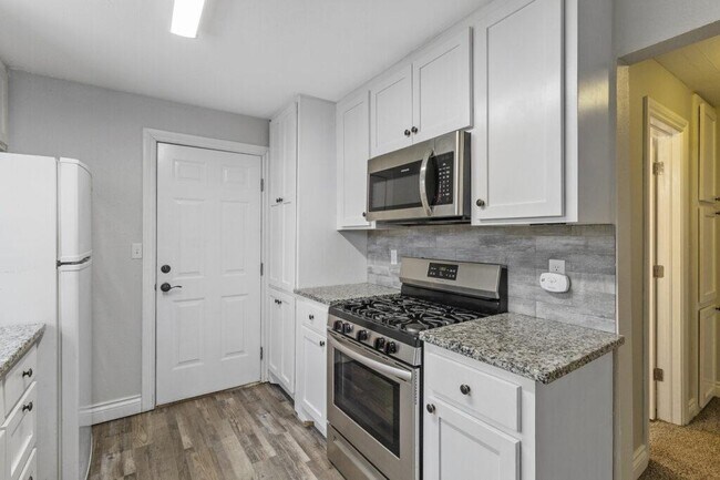 Foto del edificio - 2321 NW 33rd St