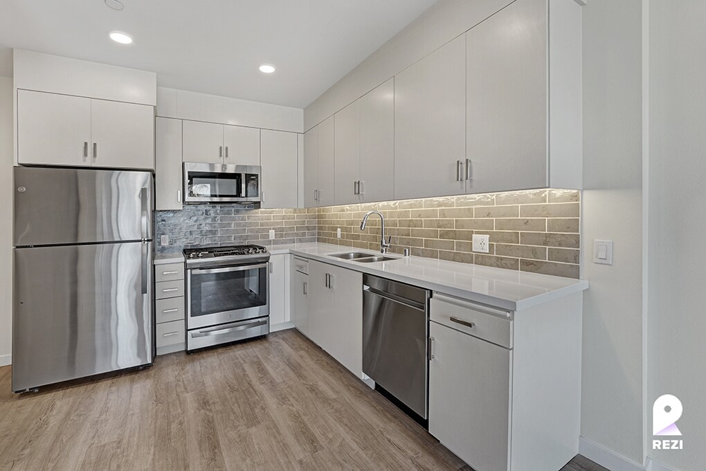 1363 Colton St Unit 305, Los Angeles, CA 90026 Room for Rent in Los