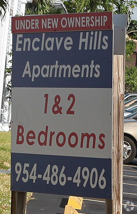 Foto del edificio - Enclave Hills Apartments