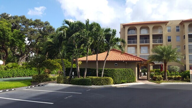 Building Photo - 1111 S Ocean Blvd