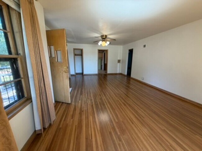 Building Photo - 1312 S Jefferson Ave