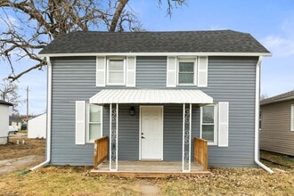 Building Photo - 1634 Ave A