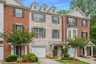 Building Photo - 624 Coligny Ct