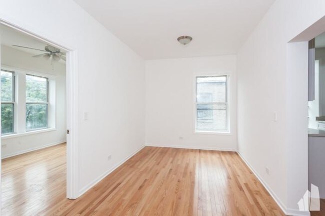 Foto del edificio - 1 bedroom in Chicago IL 60640