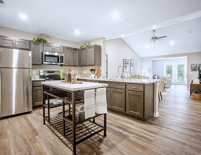 Foto del edificio - The Residences at Maren Reserve