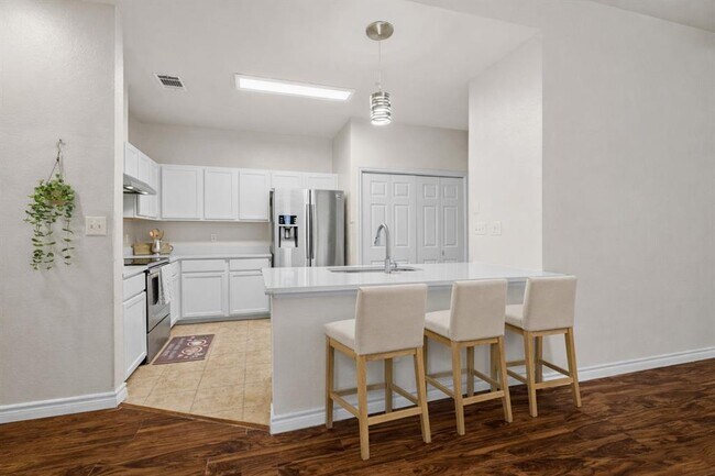 Building Photo - 8703 Weiser Dr