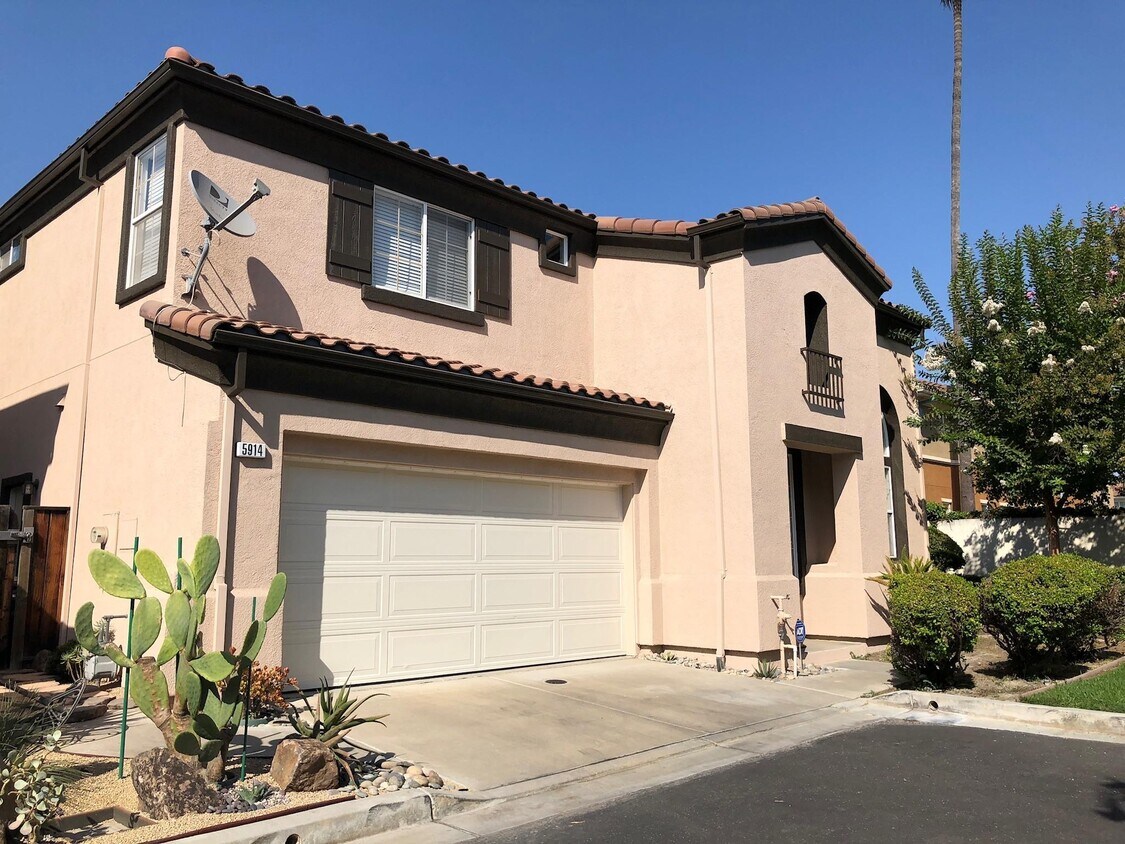 Foto principal - 5914 Pala Mesa Dr