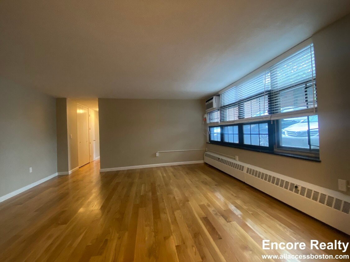 144 Trapelo Rd, Belmont, MA 02478 Condo for Rent in Belmont, MA