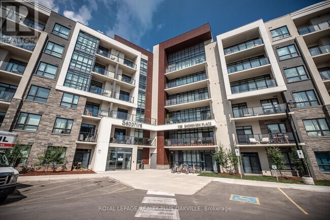 Photo du bâtiment - 125 Shoreview Pl