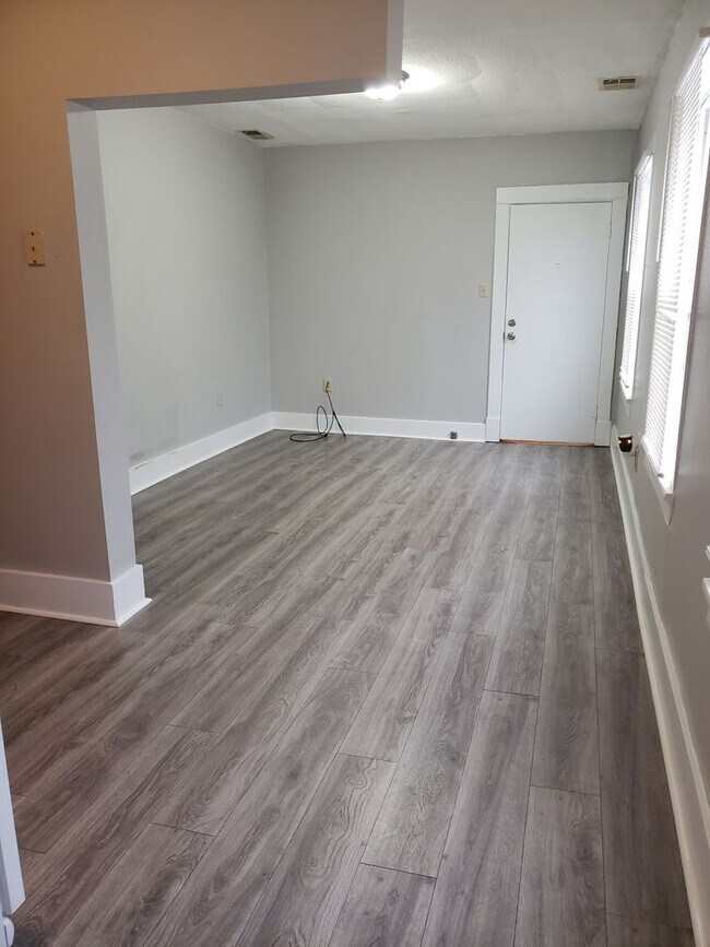 Foto del edificio - 2417 Mill St