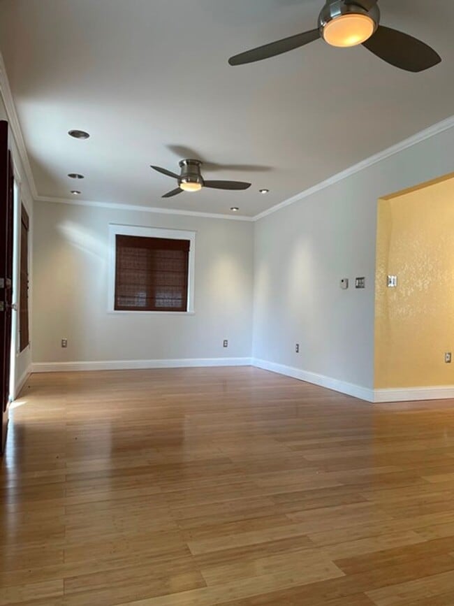 Building Photo - Hot Springs Home!
