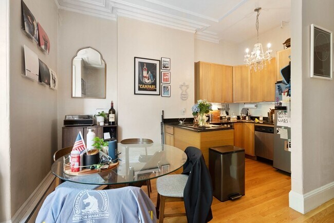 Foto del edificio - 182 W Brookline St
