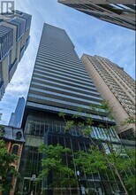 Building Photo - 15 Grenville St