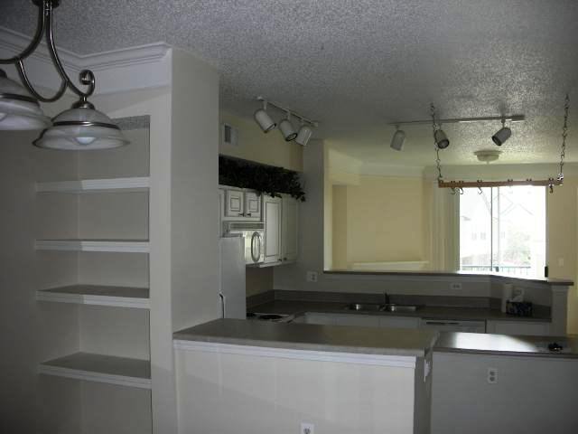 Foto del edificio - Superior townhome