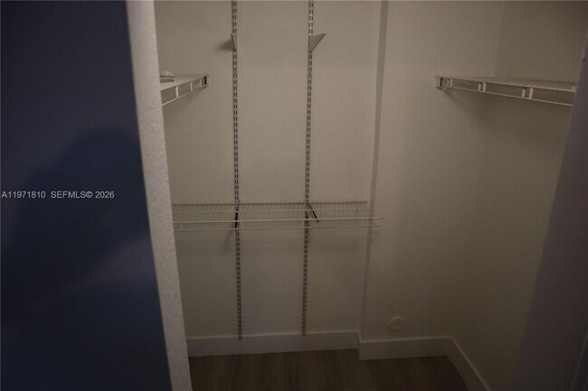 Foto del edificio - 721 SW 148th Ave