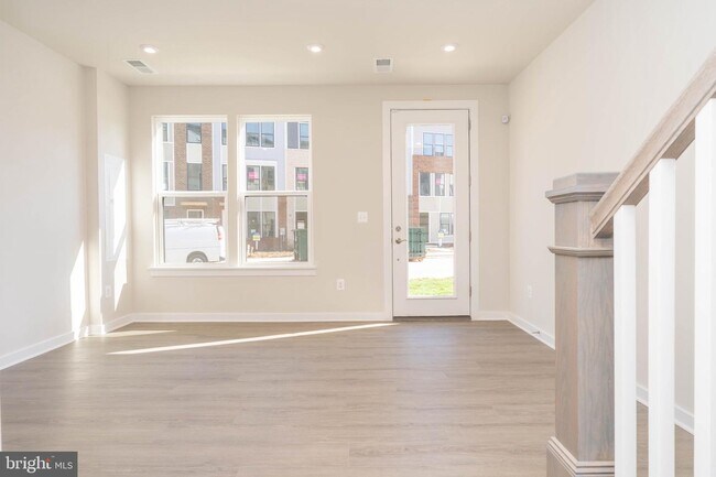 Foto del edificio - 5608 Hyattsville Dr