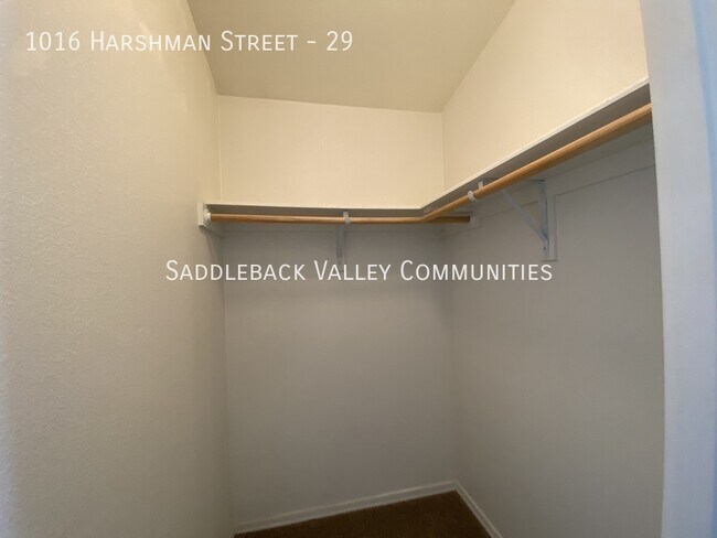 Foto del edificio - 1016 Harshman St