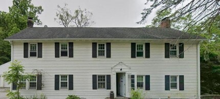 Building Photo - 24 Oswego Rd