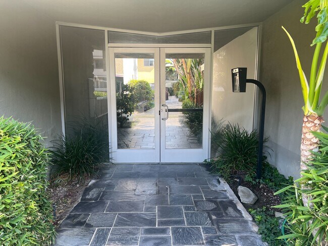 Foto del edificio - Addison Apartments