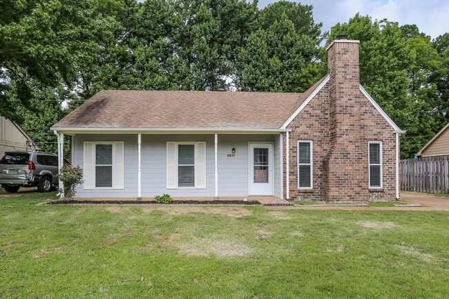 Foto del edificio - 4511 Country Brook Dr