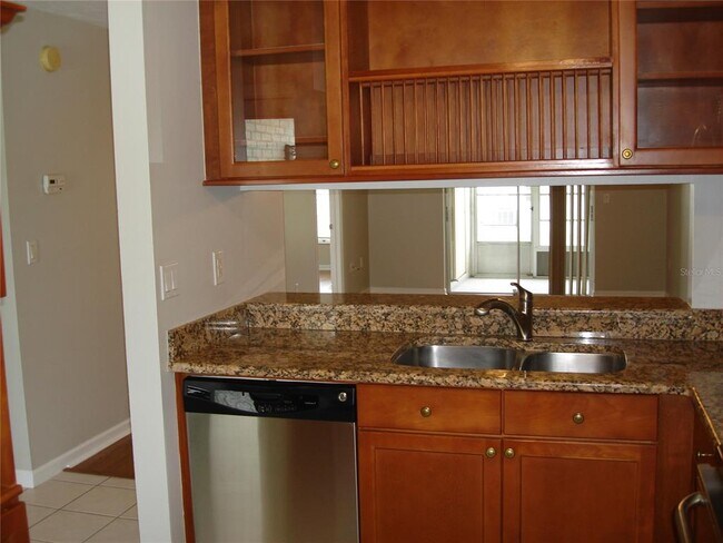 Foto del edificio - 2902 Bradley Ct