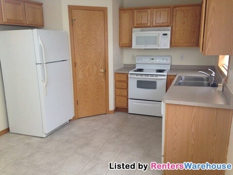 Building Photo - 304 Tanager Path