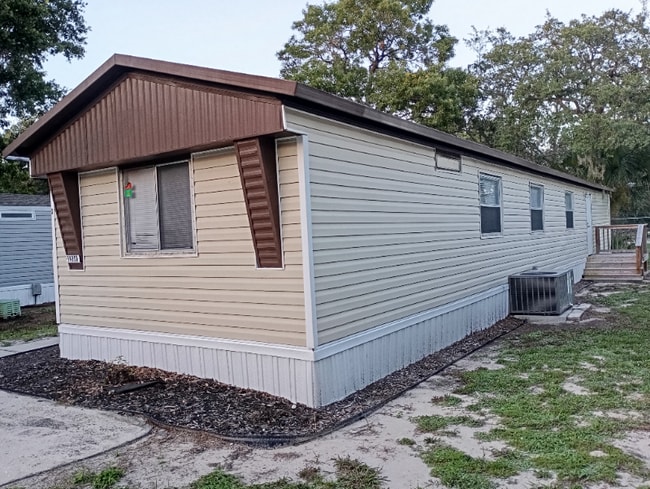 Building Photo - 14006 Bluegill Ln