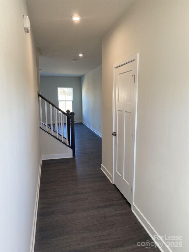 Foto del edificio - 10460 Dalton Woods Ct NW