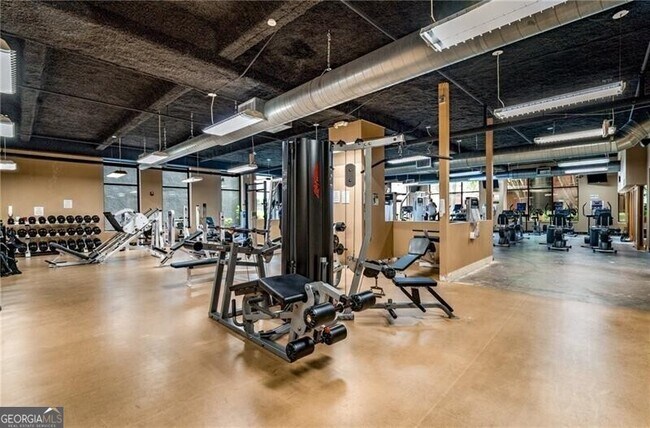 Foto del edificio - 400 17th St NW