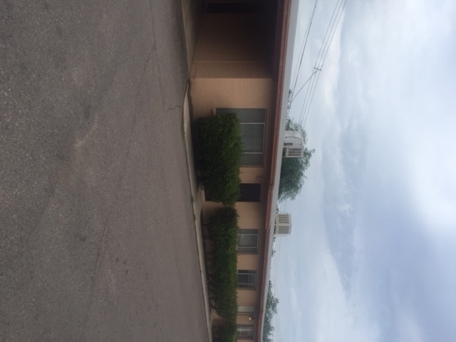 Building Photo - Casitas on Los Altos