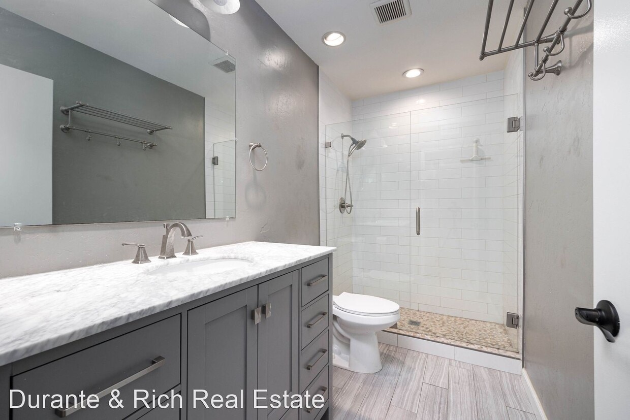 Foto principal - 3 br, 2 bath House - 4108 Collwood Lane