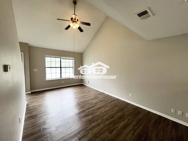 Foto del edificio - 7134 Agnes Ave
