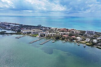 Building Photo - 8625 Midnight Pass Rd