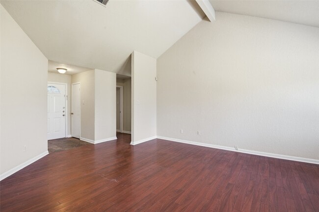 Building Photo - 4922 Temple Bell Dr